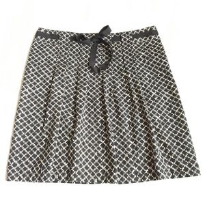 LOFT | Black and White Skirt size 10 Petite